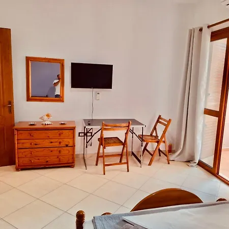 Apartment Mina *