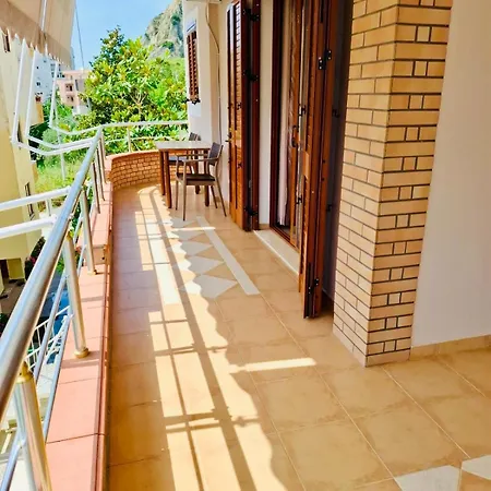 Apartment Mina