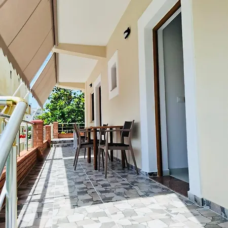 Mina Apartment *